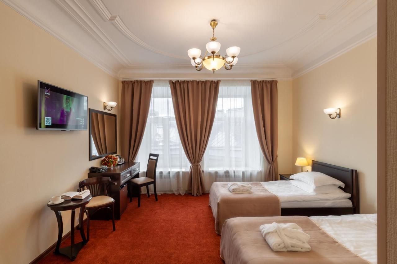 Sonata Nevsky 5 Palace Square Hotel Saint Petersburg Exterior photo